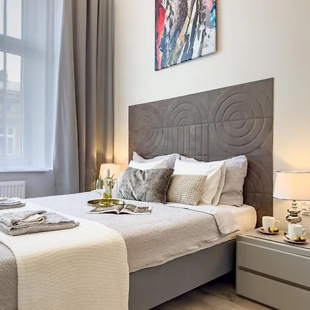 Queen W Sercu Krakowskiego Kazimierza