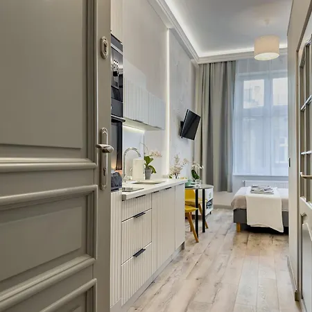 Queen W Sercu Krakowskiego Kazimierza *