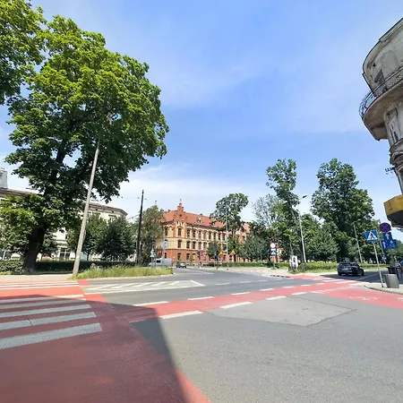 Queen W Sercu Krakowskiego Kazimierza 公寓 *